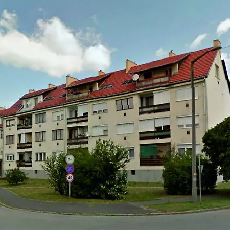 Orchidea Гёдёллё